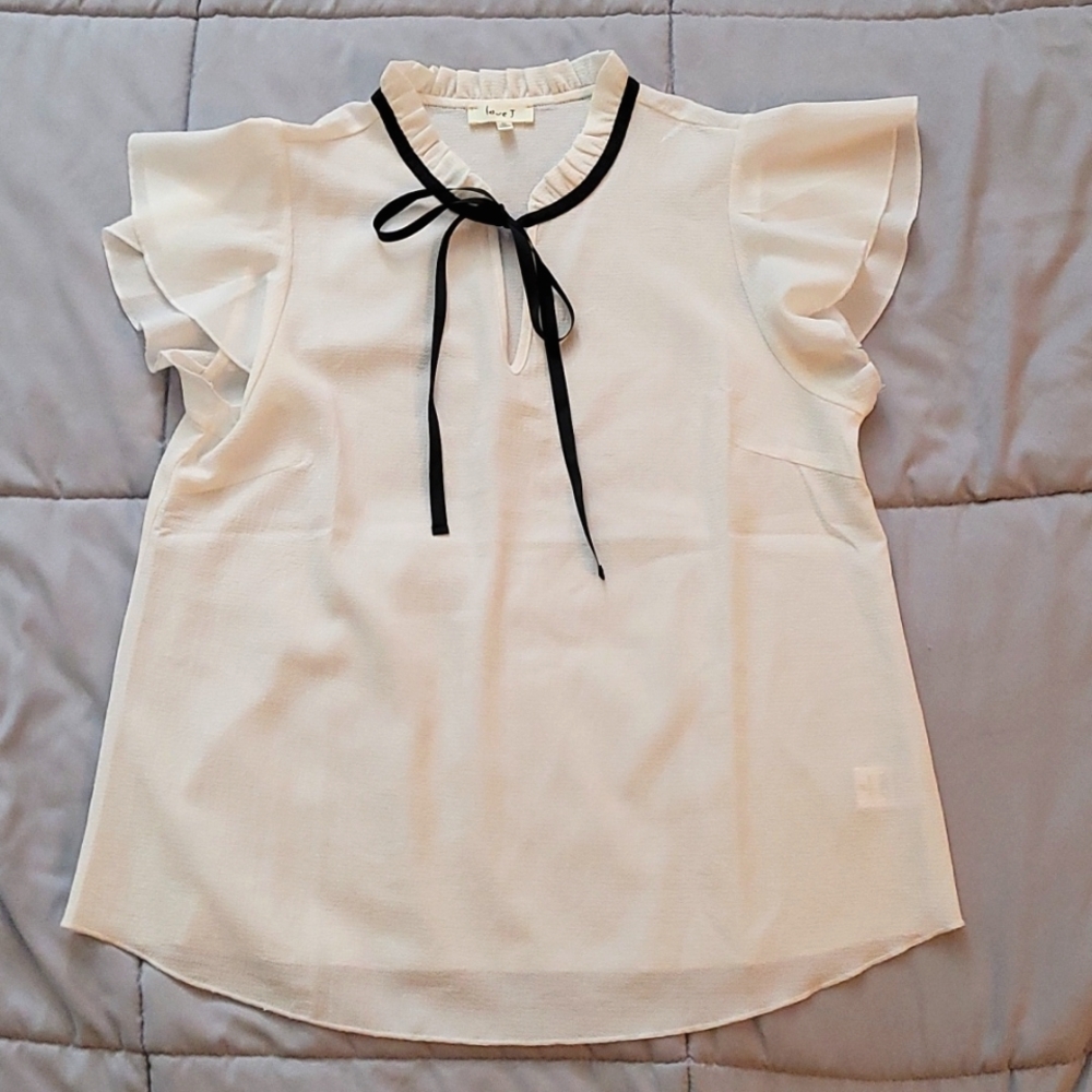 Cream size M, sheerish blouse